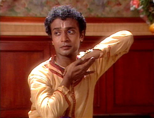 Holi - A beautiful Hori - Vocals & Kathak Bhav by Late Bireshwar Gautam