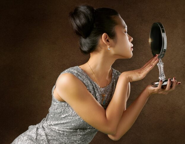 Semne Distincte de Narcisism