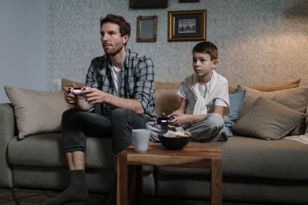 Dependența De Jocuri Pe Calculator