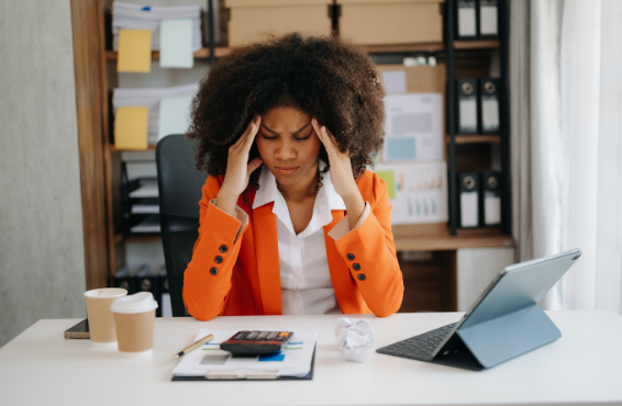  Hormones & Hustle: Why Every Entrepreneur Should Understand Perimenopause