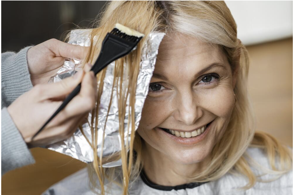 Técnicas de degradado de color: Cómo transformar tu look con las mejores tendencias de coloración capilar