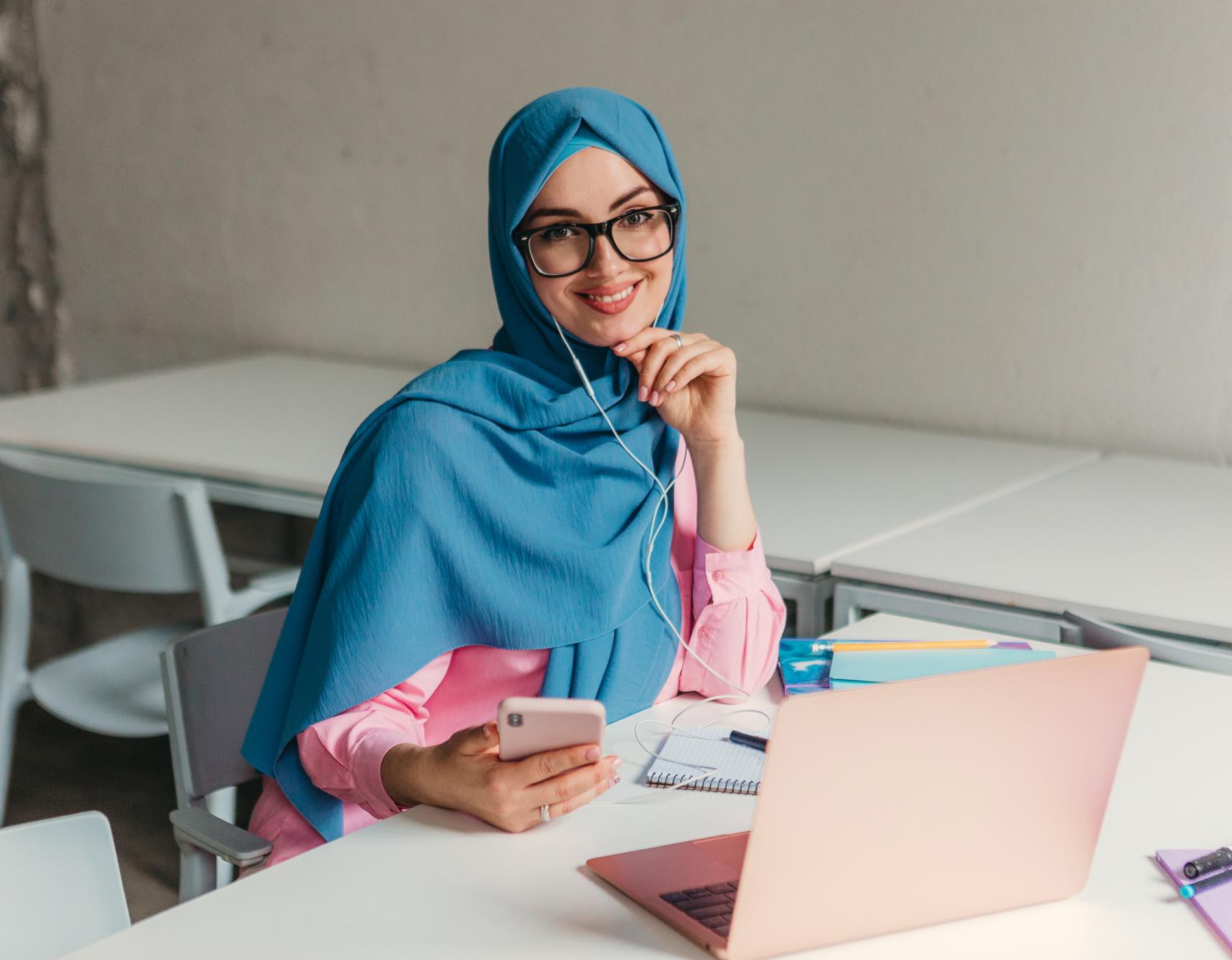woman-working