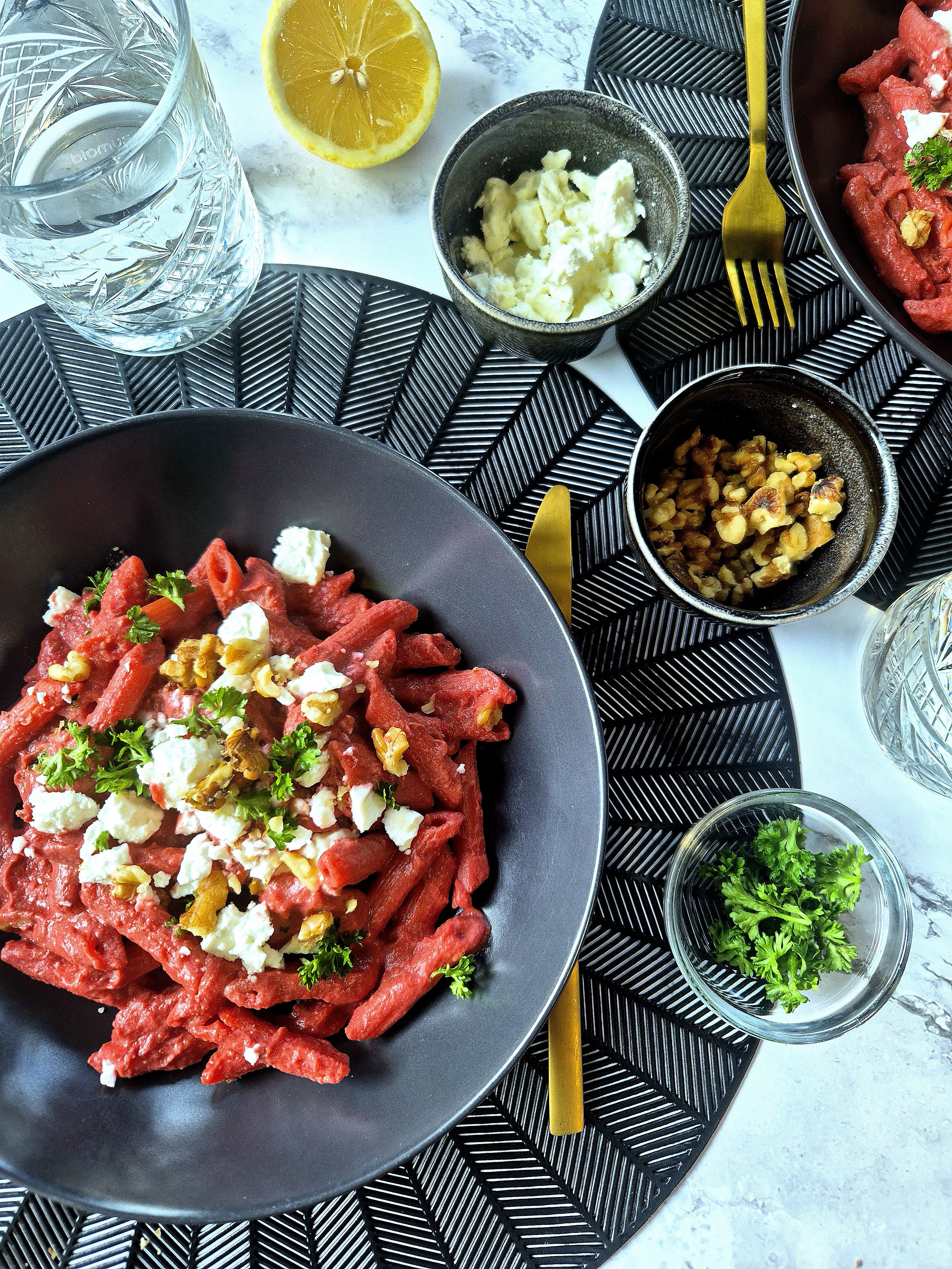 Rode bieten pasta met feta
